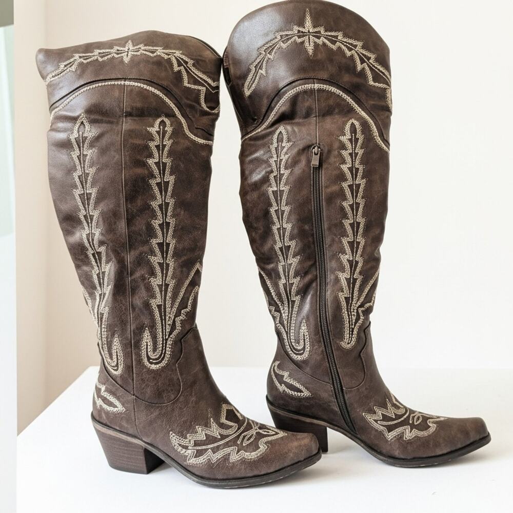 Women's Gray Embroidered Western Cowboy Boots